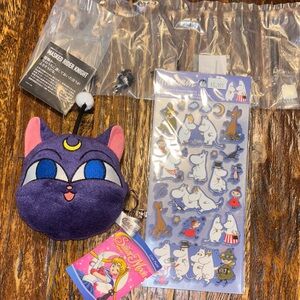 Sailor Moon Purple Cat Plush Coin Keychain and Moomin Sticker Set, Knight Figure